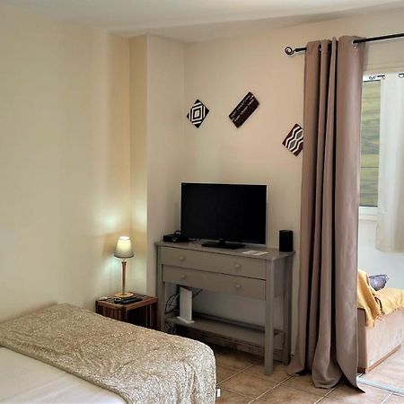 Grand Studio Lumineux - Saint Gilles Les Bains Leilighet Eksteriør bilde
